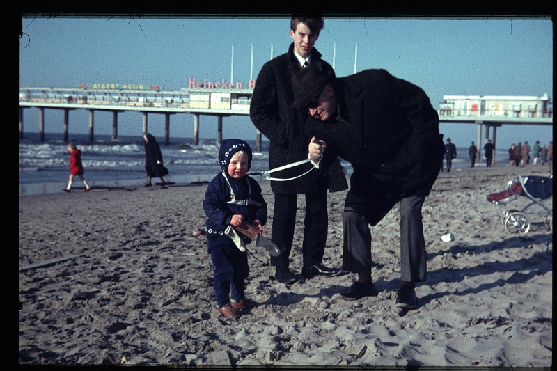 06.Scheveningen mrt 1966 Rino,Walter,Peter.JPG